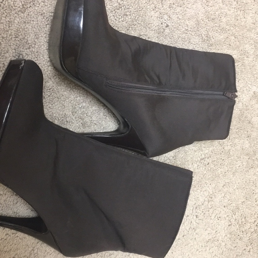 Charles David heeled brown boots